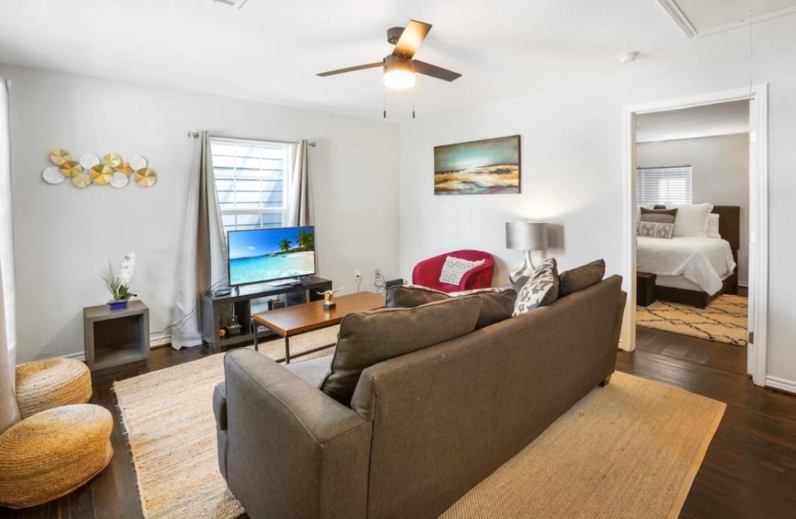 Cozy Heights 2 Bd Bungalow, Walkable Хюстън Екстериор снимка